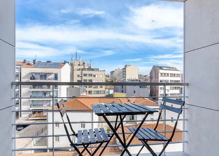 Cedofeita Sunny - Balcony & Parking