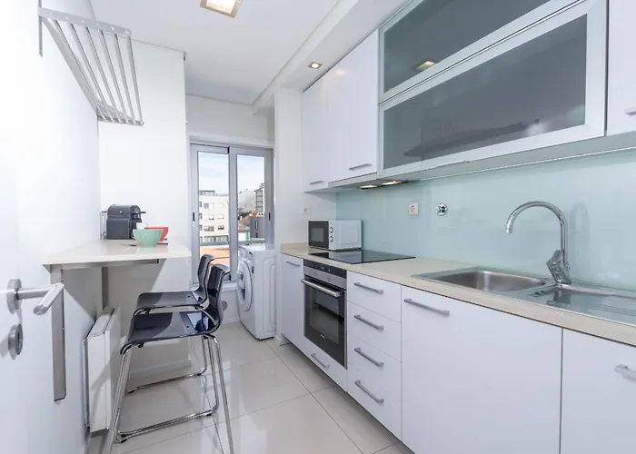 Cedofeita Sunny - Balcony & Parking *